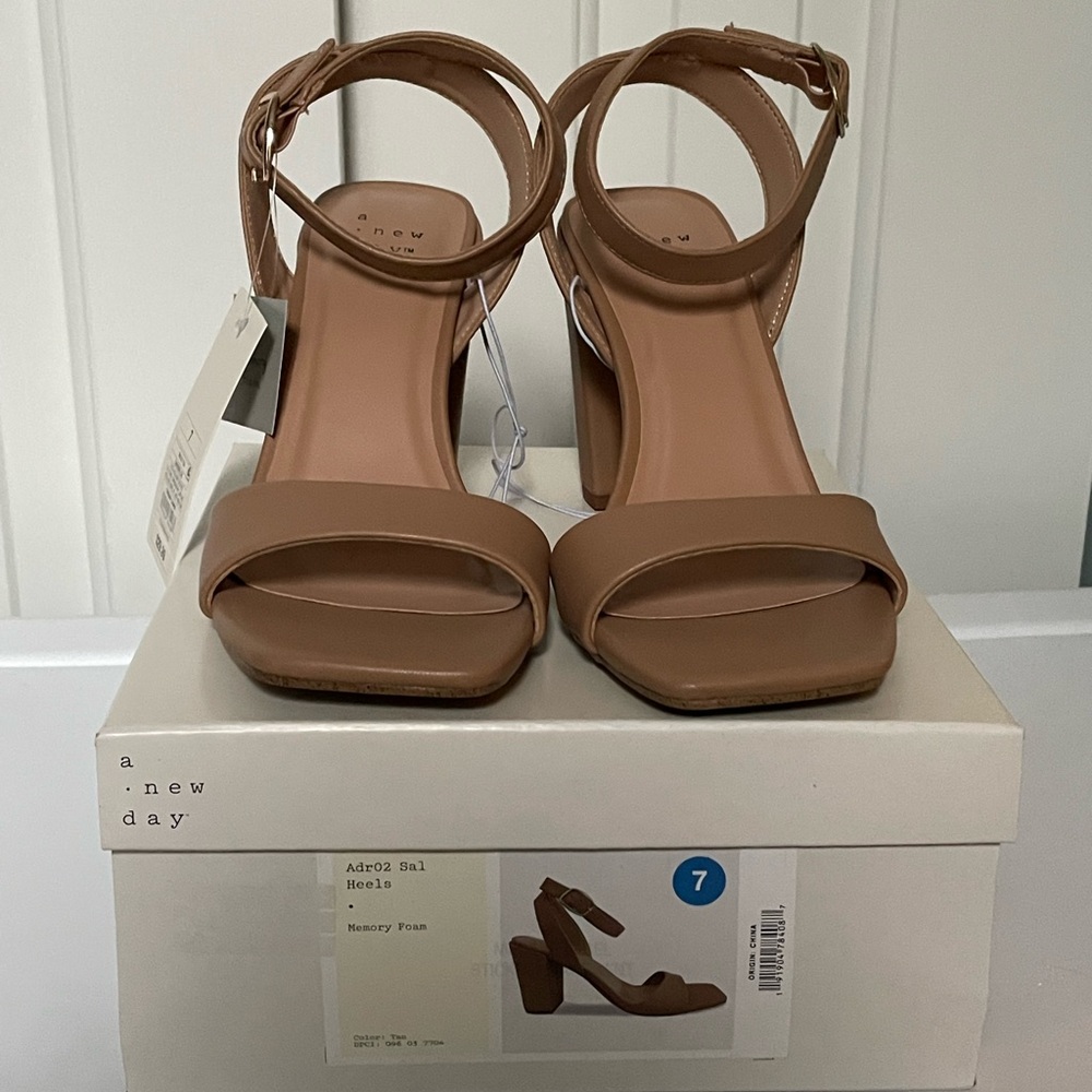 A New Day Women's Brown Block Heels